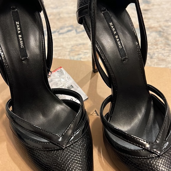 Black ZARA BASIC COLLECTION Heels - Picture 10 of 12